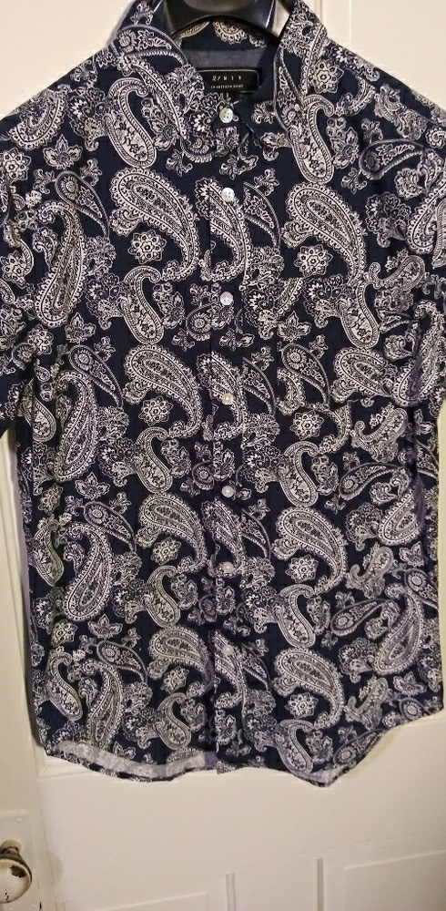 Short sleeve button up